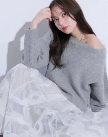 마이 스트라다 아쿠아 오프숄더 니트 그레이