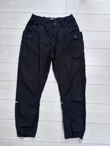 CAPTAINS HELM 블랙 카고 팬츠