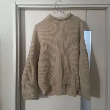 새상품급 unfil 카멜 알파카 블렌드 빌드넥 니트