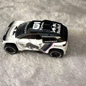 푸조 미니카 레드불