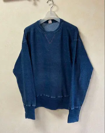 45rpm 인디고 염색 양V 스티치 맨투맨