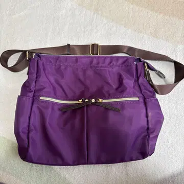 퍼플 나일론 숄더백