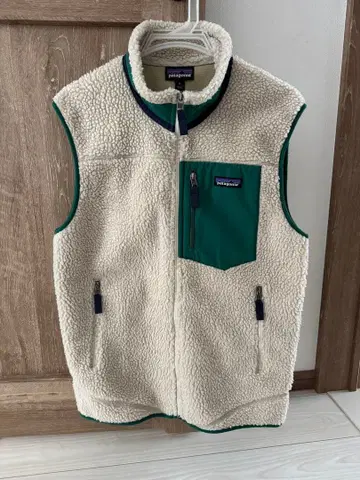 단종 새상품급 인기 컬러 patagonia 레트로x 베스트 그린 M