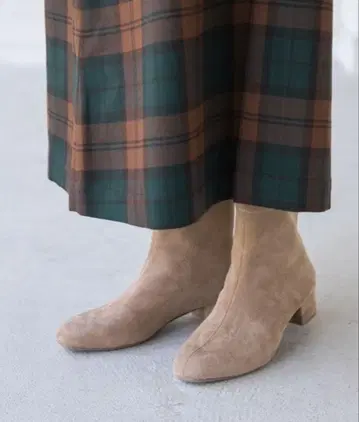 행복 스트레치 로우힐 부츠 베이지 L 사이즈