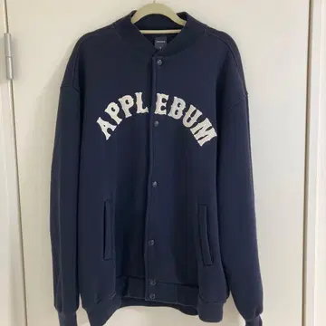 새상품급 애플바움 맨투맨 바시티 자켓