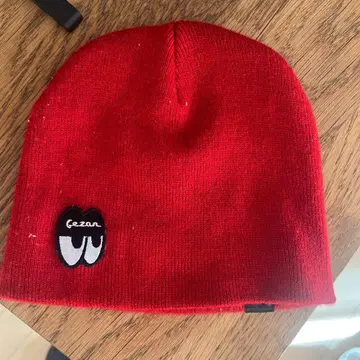 GEZAN 빨간색 니트 모자 자수 로고 포함