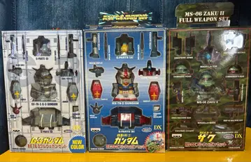 당시물 기동전사 건담 모빌슈트 인 액션 2체와 풀 웨폰 세트 3체