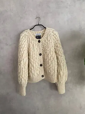 BABYLON 핸드 형태 가디건