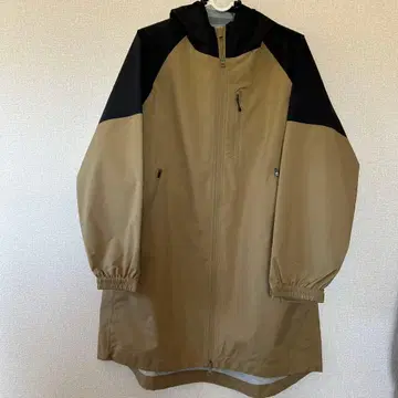 후드 부착 마운틴 파카 브라운/블랙