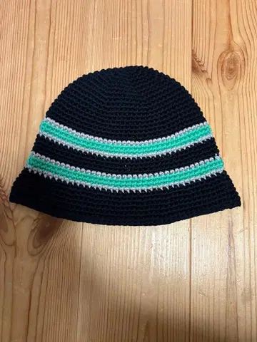 가마솥 손뜨개질 크러셔 모자 블랙