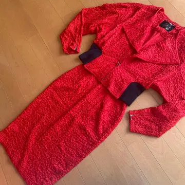 빨간색 셋업 스커트 셋업