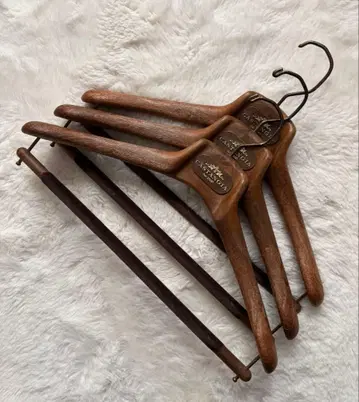 CASTANGIA 카스탄지아 수트 행거 3개 세트 마이네티 새상품급