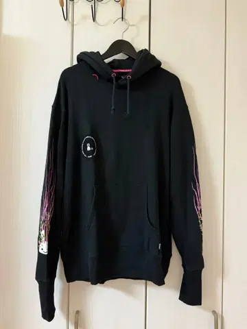 CUNE 후드티 후드 부착 블랙 사이즈 3 (L 상당)