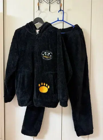 PANDIESTA 후드티 바지 상하의 세트 XL 사이즈 블랙