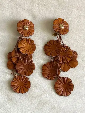 FUMIE TANAKA 가죽 귀찌 브라운 꽃