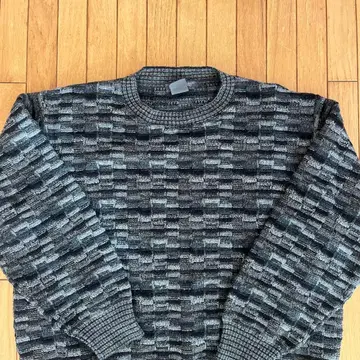 이탈리아제 3D 니트 스웨터 블랙 그레이 블록 패턴