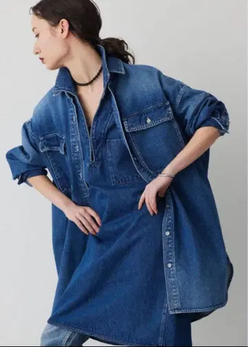 Whim Gazette [ 인플루언서 콜라보 ] 자수 데님 셔츠