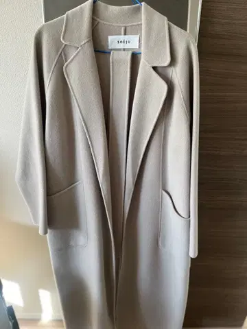 소주 베이지 롱 코트