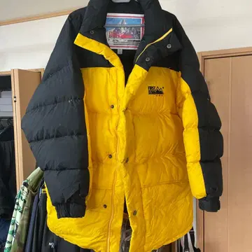 퍼스트 다운 다운 자켓 L 블랙/옐로우 컬러