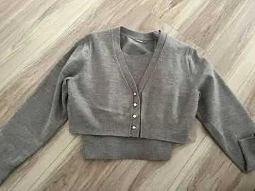 셀포드 그레이 V넥 가디건 앙상블