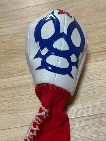 드라이버용 골프헤드커버 블루 화이트 마스크 디자인