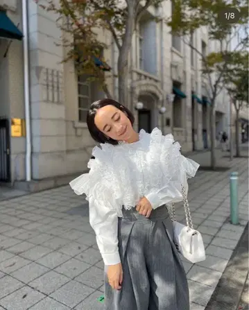 미사용 새상품 로지몬스터 Vienetta blouse