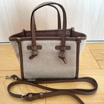 [ 가격 인하 중 ] 지아니카리니 미스 멀치엘라