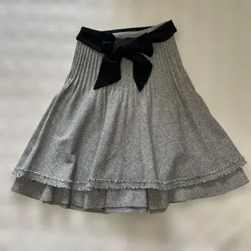 TO BE CHIC 그레이 플레어 스커트 38