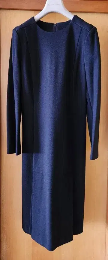 택 포함 새상품 UMA ESTNATION 울 원피스 40