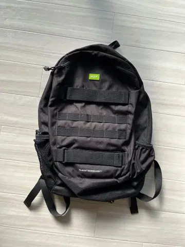 HUF 블랙 백팩