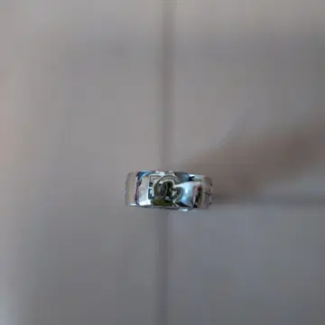 실버 반지 앵그레이브 디자인