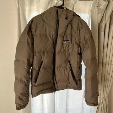 Wild Things 브라운 오로라 다운 자켓 M 사이즈