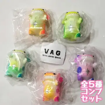 B-36 컴프 VAG 바이론 Baby VINYL ARTIST GACHA