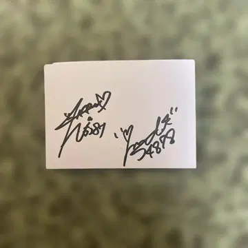 이노우에 하루키 선수 니시오카 이쿠미 선수 친필 사인 QUO 카드 없음