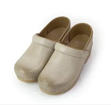 dansko 프로페셔널 샌드 베이지 클로그 샌들 38