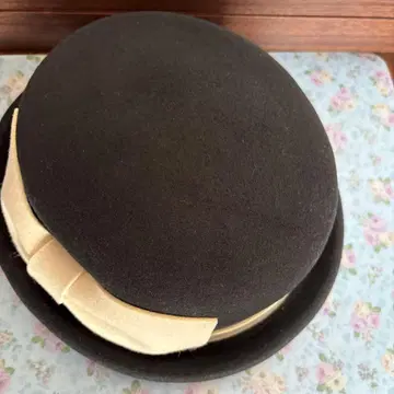 울 펠트 햇 리본 포함 블랙