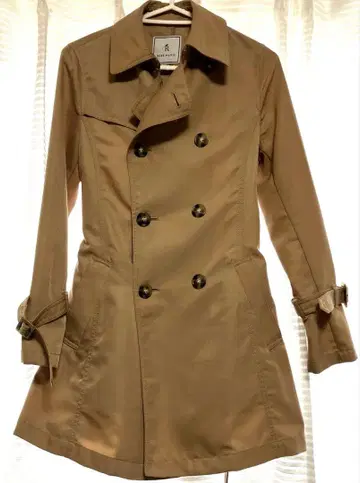 로페피크닉 트렌치코트 베이지