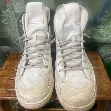 Y-3 화이트 하이컷 스니커즈