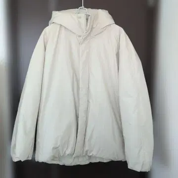 유니클로 c 퍼프 테크 볼륨 후드티