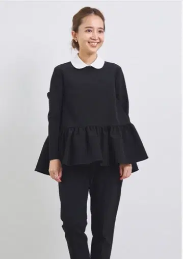 Yori 라운드 칼라 드레스 블라우스