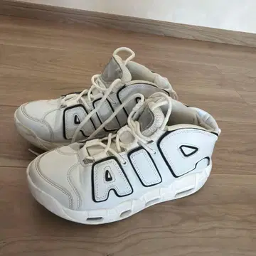 화이트 하이컷 스니커즈 23cm