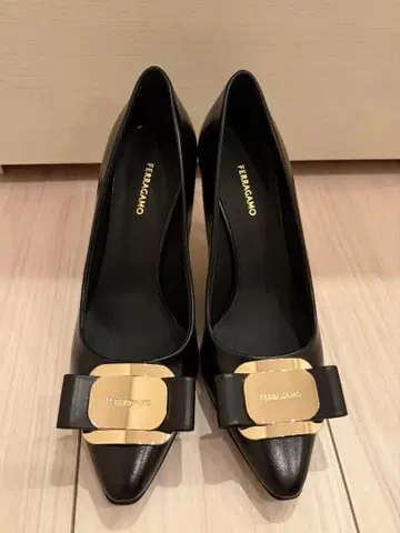 [ Ferragamo ] 펌프스