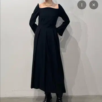 2WAY 오프 숄더 턱 플리츠 드레스