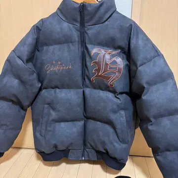 PCTOKYO 레더 플락투르 로고 다운 자켓