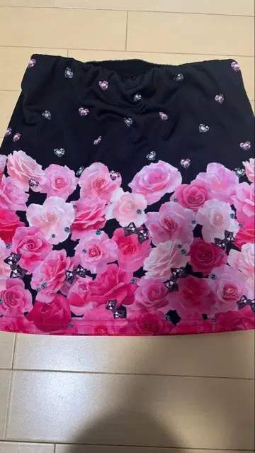 MARS 장미 무늬 타이트 스커트 블랙 핑크