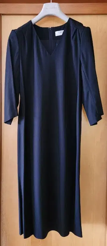 택 포함 새상품 UMA ESTNATION V넥 원피스 38