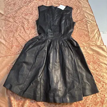 양가죽 원피스