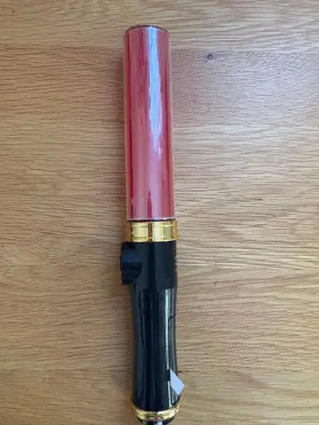 M!LK 소노 슌타 응원봉 빨간색