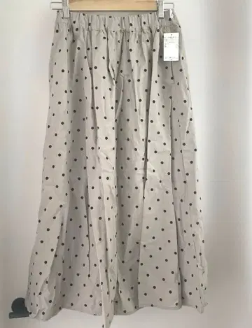 새상품 사만사 모스모스 도트 무늬 개더 스커트