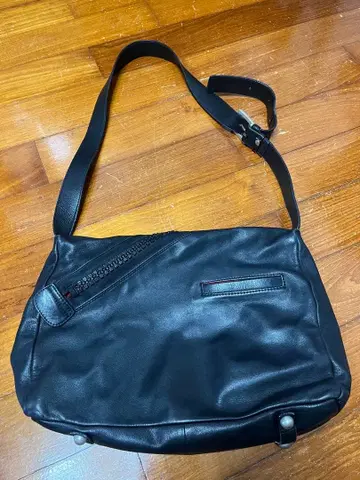 카와카와 kawa -kawa 블랙 가죽 숄더백